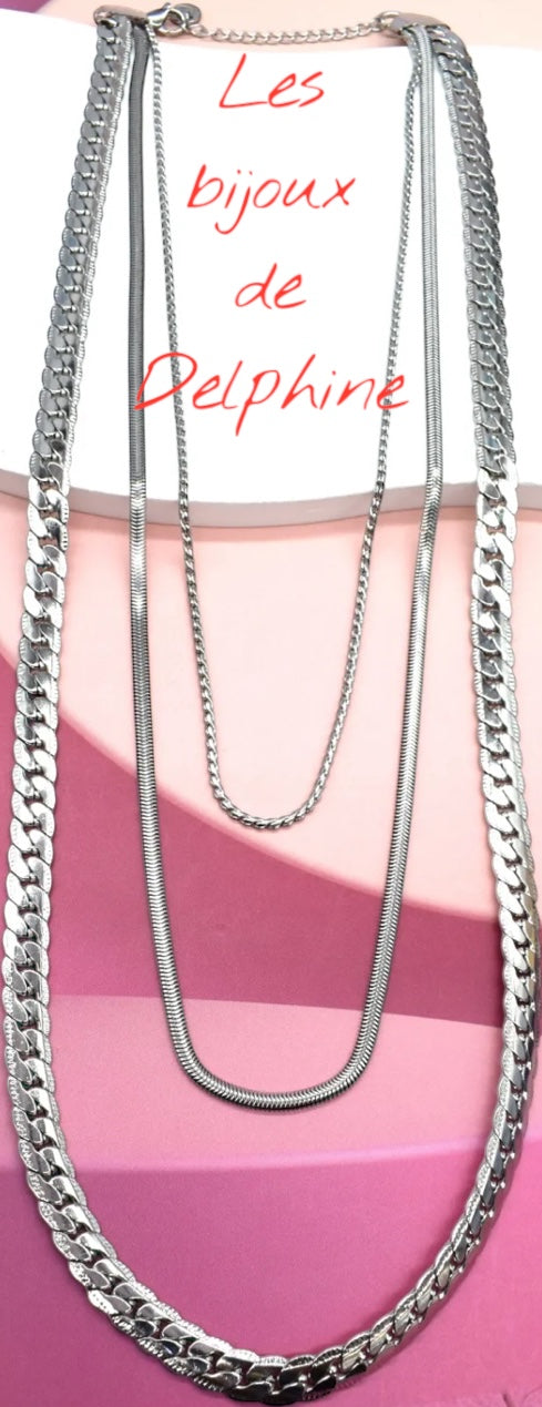 Collier triple rang