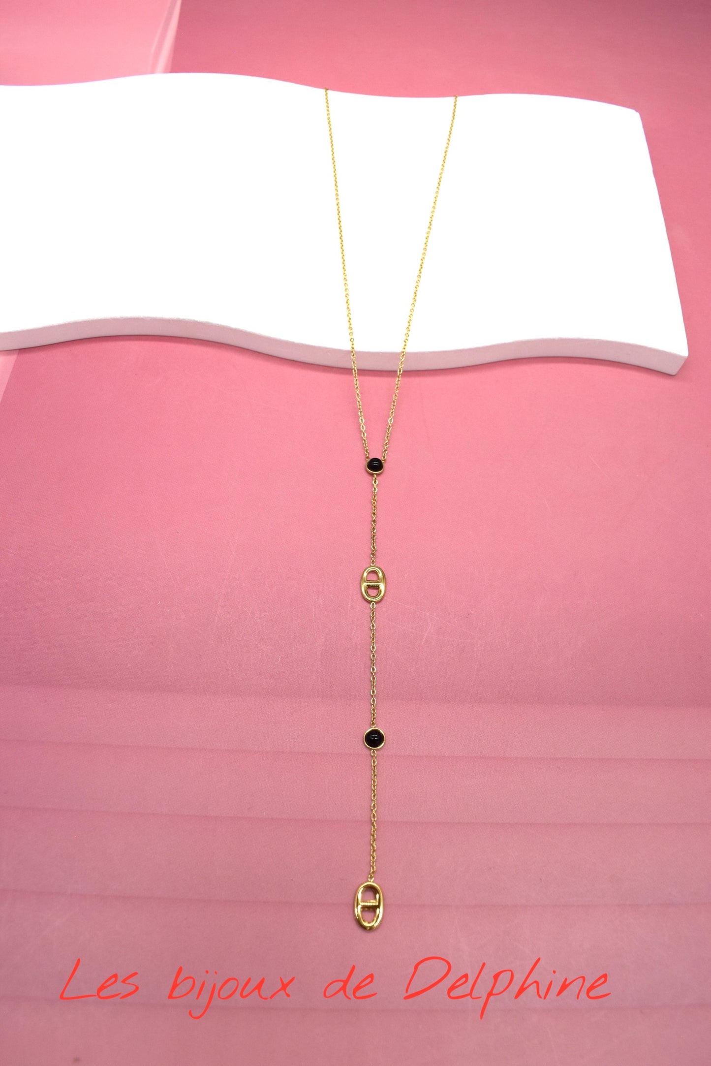 Collier Y avec touche de couleur