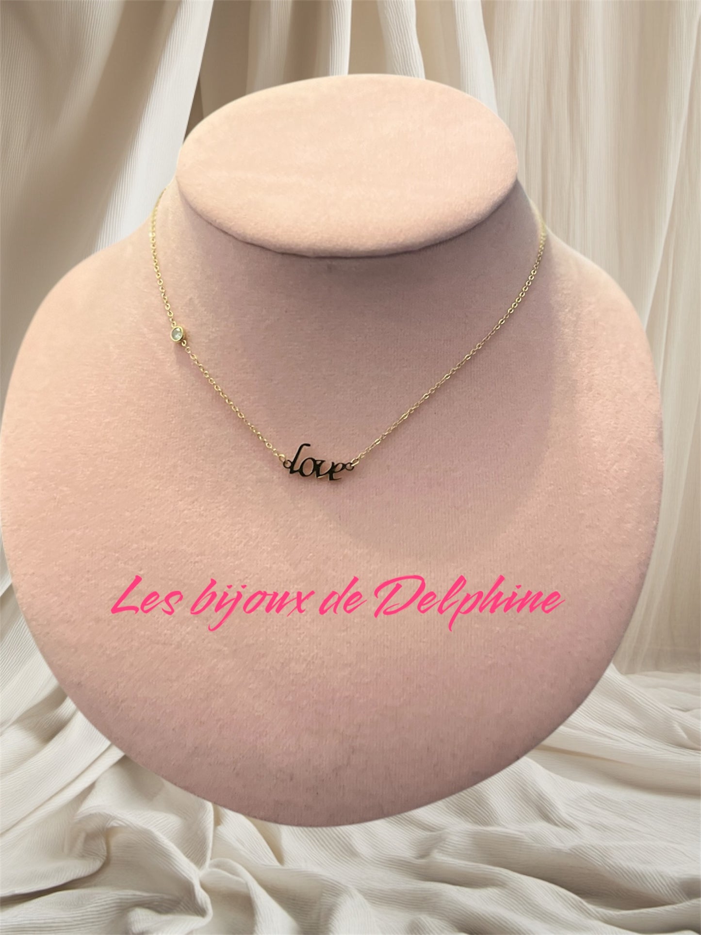Collier « Love »