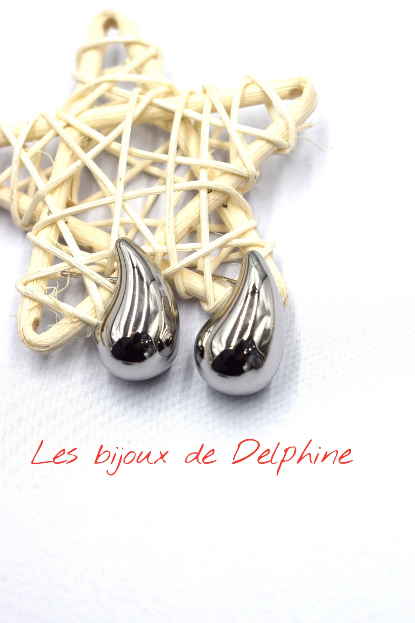 Boucle d’oreille en goutte moyen modèle