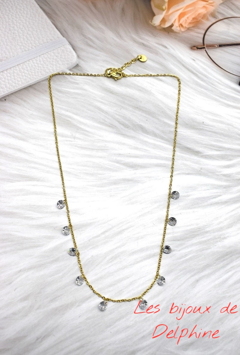 Collier en acier avec pendentif en strass