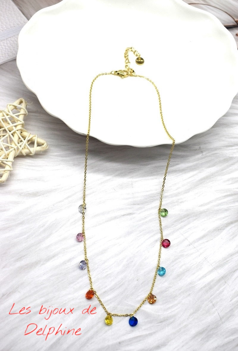 Collier en acier avec pendentif en strass