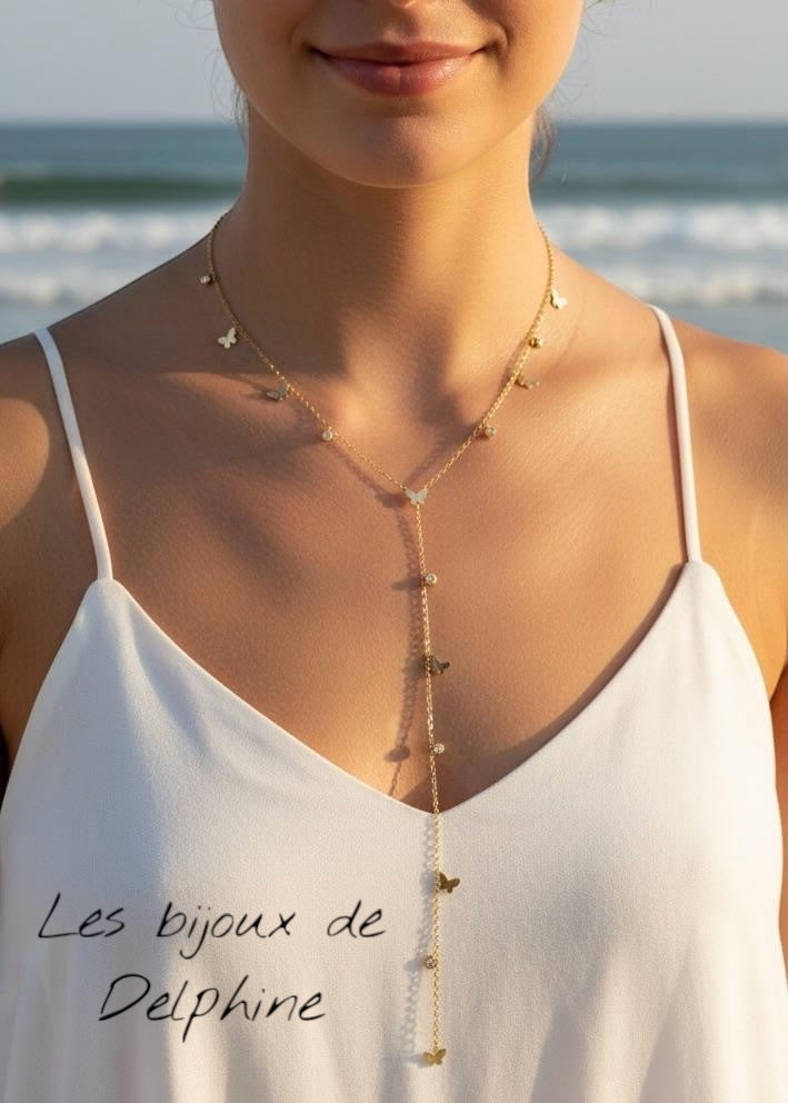 Collier Y garnis de ravissants papillons