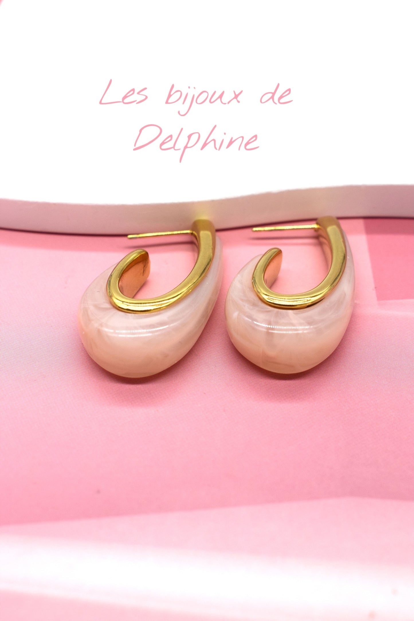 Boucles goutes résine