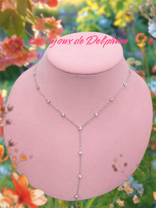 Collier pendant en forme Y