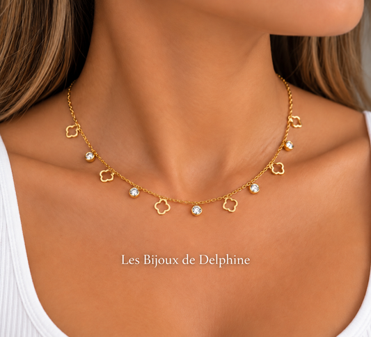 Collier doré trèfles ajourés et strass — Les Bijoux de Delphine